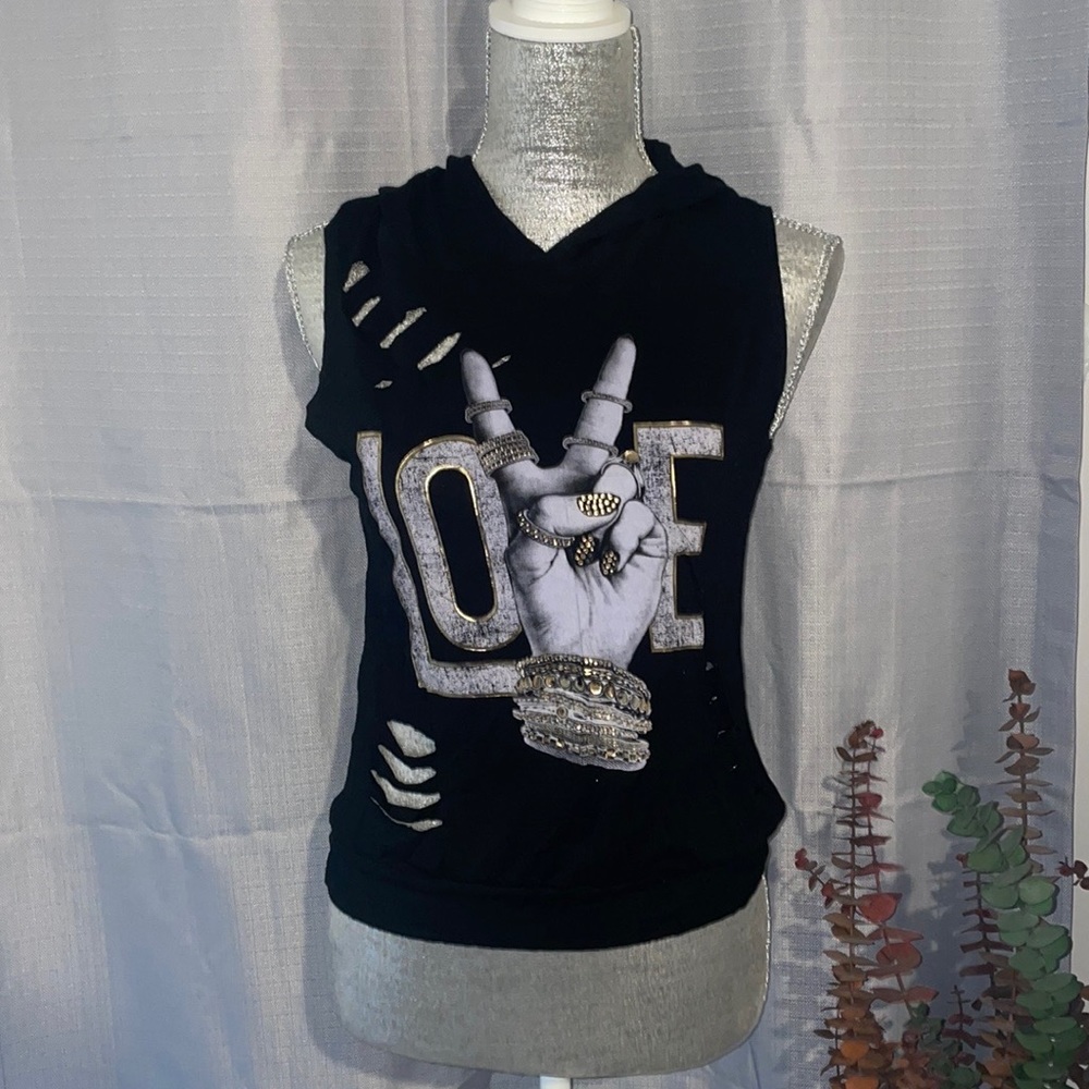 Love distressed tank with hood